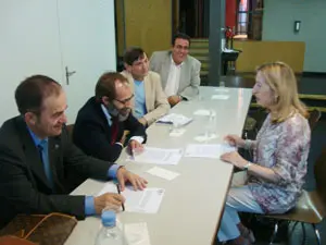  Los miembros del CRE de Berna-Basilea, durante la reunión con Ana Pastor.