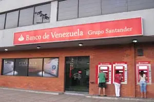 Fachada de la agencia del Banco de Venezuela en Lechería.