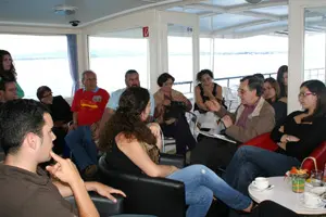 El presidente del CGCEE, Francisco Ruiz, se dirige a los presentes.