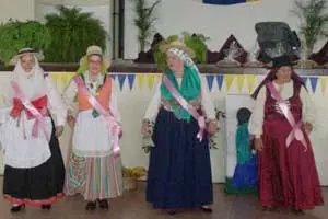 Ana Gloria García, Teresa Mota, Carmensila Lorenzo, Marcelina Candelario, parte de las candidatas a ‘Romera Mayor’.