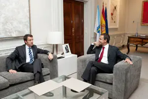  Los dos presidentes en un momento de la reuni&oacute;n.