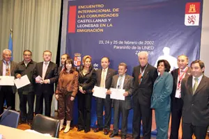Acto de entrega de diplomas del 2º premio de la memoria de la emigracion castellana y leonesa.