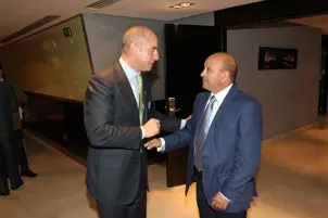  Camba y Herrera, al finalizar la sesión.