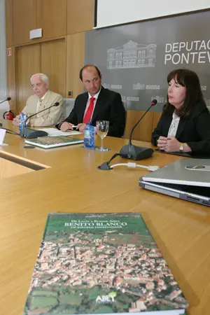 La presentaci&oacute;n del libro se hizo en el Pazo Provincial de Pontevedra