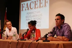  Un momento de las ponencias.