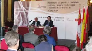Alfonso Fernández Mañueco, durante la presentación del Plan en Burgos.