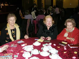 Parte de las socias que acudieron a la lotería familiar.