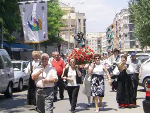  Un momento da procesi&oacute;n en honor a Santiago Ap&oacute;stol.
