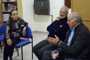  M&eacute;ndez explica sus propuestas en la reuni&oacute;n.