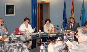 De la Cera -a la dcha.-, con Ortiz y Ramos, presidió el Consejo.