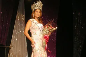 Lereyka Pérez se convirtió en la Reina del Hogar Canario Venezolano 2009.