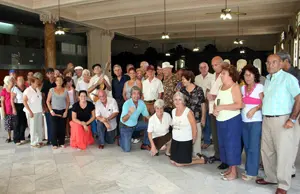 Charo Peña –en el centro– festejó con los socios los cien años de la emblemática asociación.