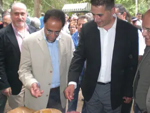  Un momento de la visita al paque donde est&aacute; la Festa.