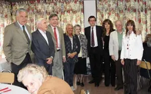 Distintas autoridades que estuvieron presentes en el aniversario del Hogar Español de Rosario.