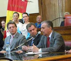 García Navarro agradeció la distinción.