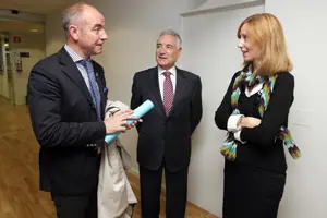  Santiago Camba, Francisco Novoa y Marta Gonz&aacute;lez.