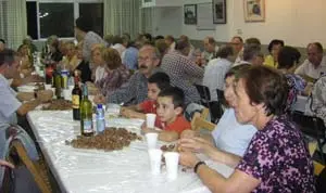 As castañas foron as protagonistas nunha nova edición do magosto en Cornellá.