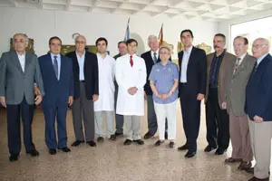 La comitiva zamorana, junto a directivos y médicos del Hospital.