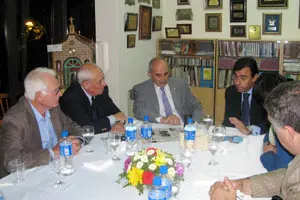 Un momento de la reunión de Martínez Maíllo con los presidentes de centros.