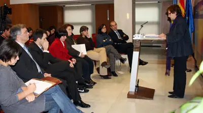 La consejera de Presidencia, María José Ramos, presentó los presupuestos en una rueda de prensa.