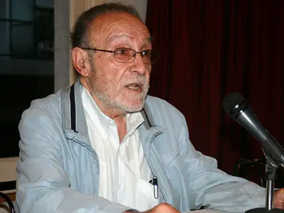 Francisco Lores, presidente de la Federaci&oacute;n, dio comienzo a la asamblea. 