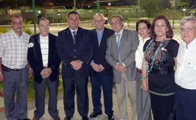 Javier Rollo, vicepresidente de Fedecanarias; Juan Gutiérrez Casañas, Richard Barreiro y Olmedo, director de ‘Magazine Español’; Antonio Jiménez; Antonio Álamo, director de ‘Canarios en el Mundo’; Josefina Benítez, secretaria de la FES