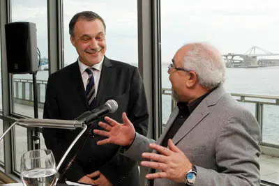  Julio Fern&aacute;ndez interviene en el acto en el particip&oacute; el conselleiro Varela.
