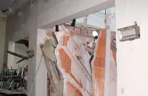  Los da&ntilde;os materiales son cuantiosos.