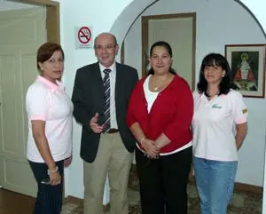  Xiomara Trejo, secretaria ejecutiva de la FEDED; Manuel Luis Rodr&iacute;guez, M&ordf; Estrella Salgado, presidenta de la FEDED; y Rosamary Gonz&aacute;lez Gonz&aacute;lez, coordinadora de las cuidadoras.