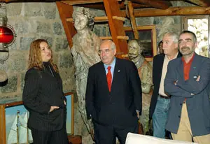  El ex diputado de IU García Valledor, con Areces en Chile. 