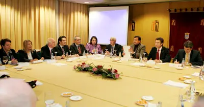 Un momento de la reuni&oacute;n de la Xunta con los empresarios del exterior. 