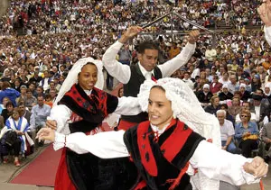  La Praza da Quintana, llena de p&uacute;blico, en una edici&oacute;n anterior de la jornada.