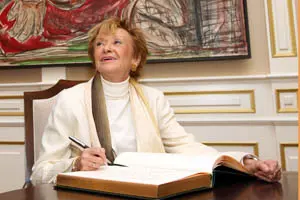 Mar&iacute;a Teresa Fern&aacute;ndez de la Vega.  