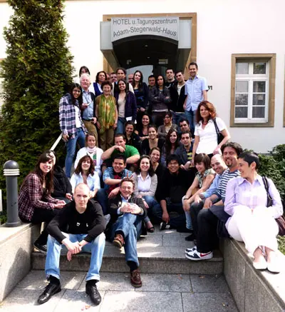  Foto de familia de los asistentes al seminario.