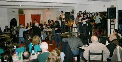  La m&uacute;sica y el baile centraron la segunda edici&oacute;n del festival &lsquo;Xeito tango&rsquo;, que se realiz&oacute; en la sede de la &lsquo;Fundaci&oacute;n Xeito Novo&rsquo;.