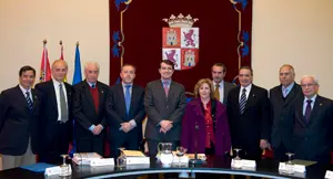 El consejero de Interior, Alfonso Fernández Mañueco, en una reunión del Consejo de la Emigración.