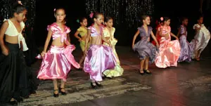 El cuerpo de danza actu&oacute; en la velada. 