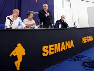 Vicente Álvarez Areces presidió el acto de clausura. 