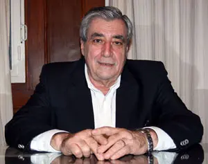 Carlos Alberto Vello aspira a regir los destinos del Centro Gallego de Buenos Aires. 