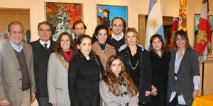 Julio Olmos, con representantes de las distintas instituciones.