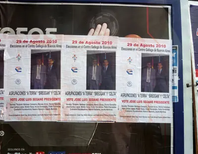Carteles publicitarios de la candidatura de Luis Seoane.