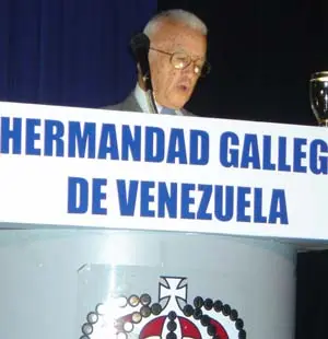 El historiador venezolano, Guillermo Morón, fue el orador de orden con motivo del ‘Día da Patria Galega 2007’, en la HGV.