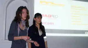 Integrantes de la Comisión Joven, presentando los cortos.