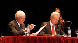  Francisco Gonz&aacute;lez, presidente del BBVA &ndash;a la izda.&ndash;, y &Aacute;lvaro Marchesi, secretario general de la OEI, fueron los encargados de firmar el convenio.