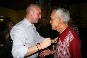  Antonio Mart&iacute;nez y Santiago Camba, durante la &uacute;ltima visita del secretario xeral de Emigraci&oacute;n a La Habana.