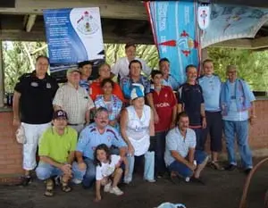  Parte de la familia de &lsquo;Xuntanza Amigos do Celta&rsquo;, con algunos de los invitados y colaboradores.