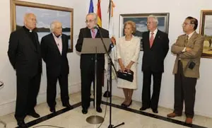  Jos&eacute; Ram&oacute;n &Oacute;nega, durante su intervenci&oacute;n en la inauguraci&oacute;n de la muestra.
