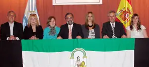  El acto contó con la asistencia de varios catedráticos.