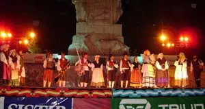  El grupo ‘El Ruxideru’, en el espectá́culo central del festejo.
