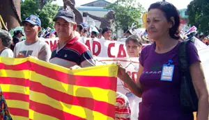  Belkis Ochoa Castells y miembros de la Comunidad Catalana de Holgu&iacute;n.